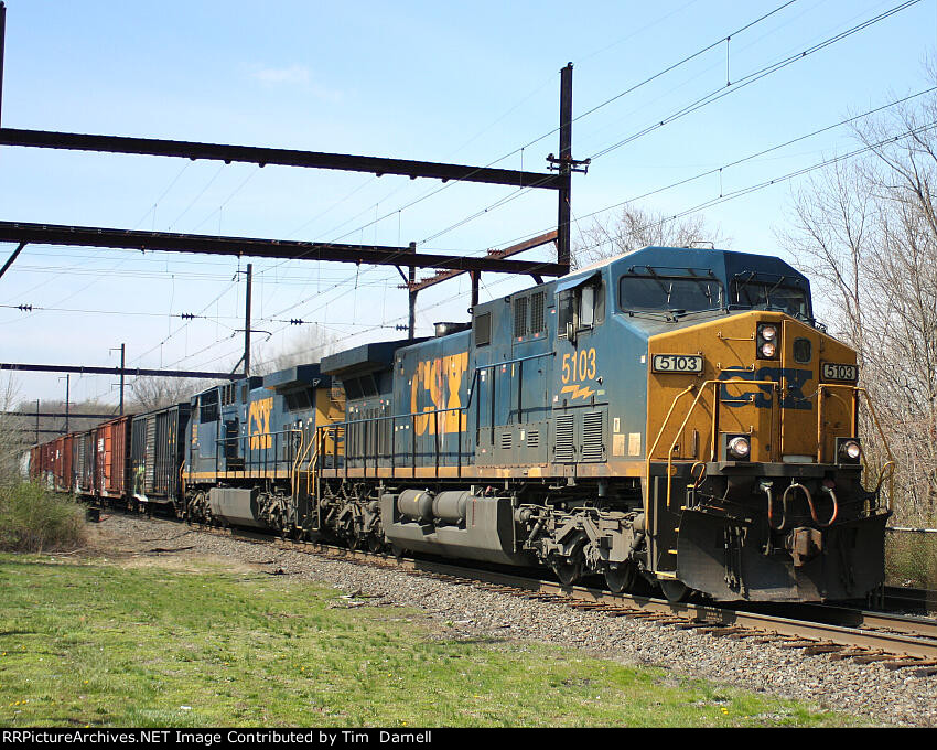 CSX 5103, 568 on Q418